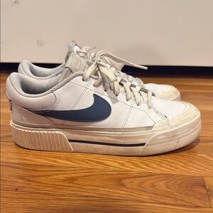 Nike Men's White and Blue Sneakers